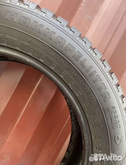 Nokian Tyres Hakkapeliitta 5 225/60 R18 104T