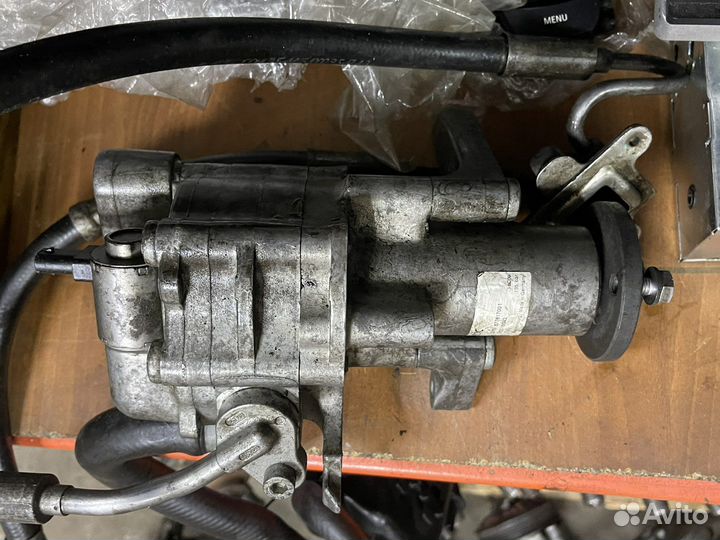 Насос гур бмв Ф02 3.0d n57