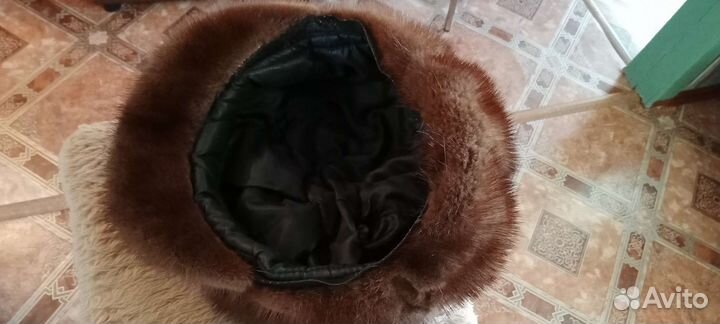 Продам женскую натуральную норковую шапку