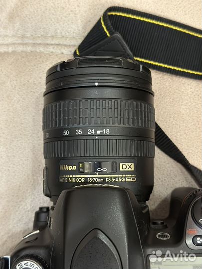 Зеркальный фотоаппарат D80 с объективом