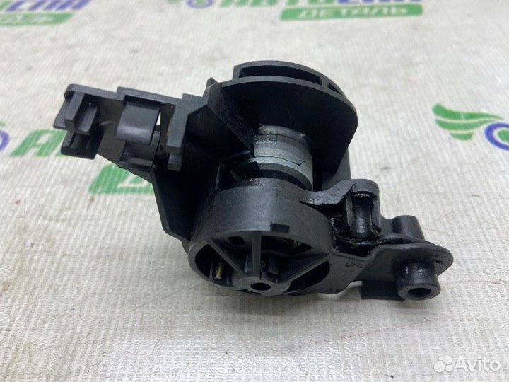 Личинка замка багажника задняя Jaguar Xf 276DT