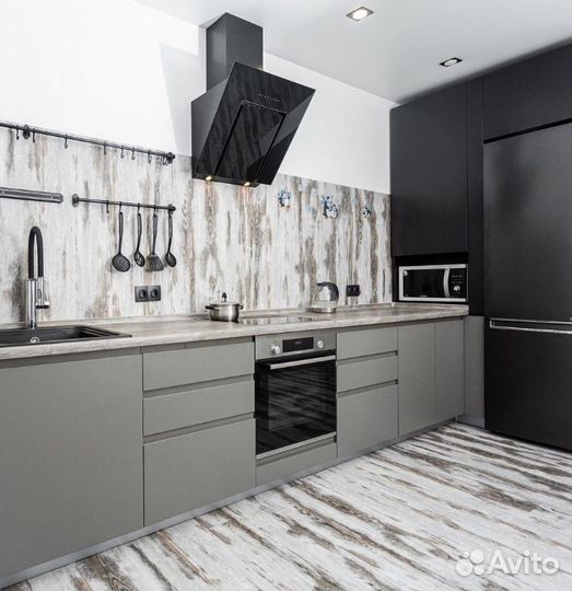 Кухонный гарнитур на заказ в серых оттенках