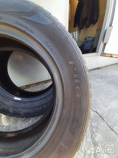 Pirelli Scorpion STR 215/65 R16
