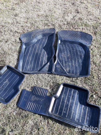 Резиновые ковры в салон Калина, Гранта