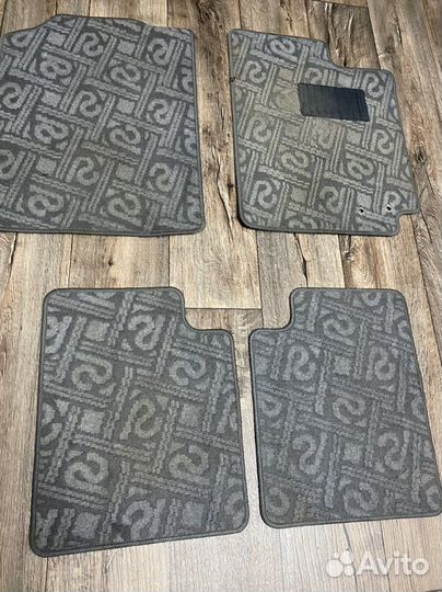 Автомобильные коврики текстильные