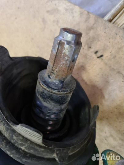 Рулевой карданчик Mercedes-Benz S-Klass седан