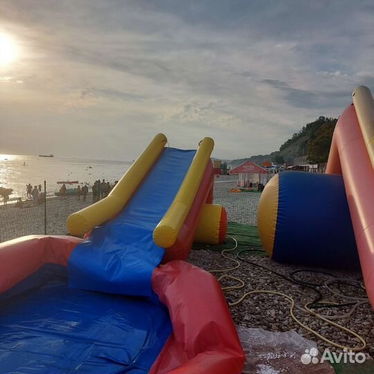 Надувная горка