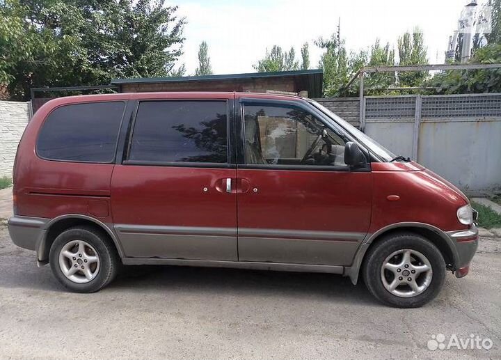 Арка правая Nissan Serena C23