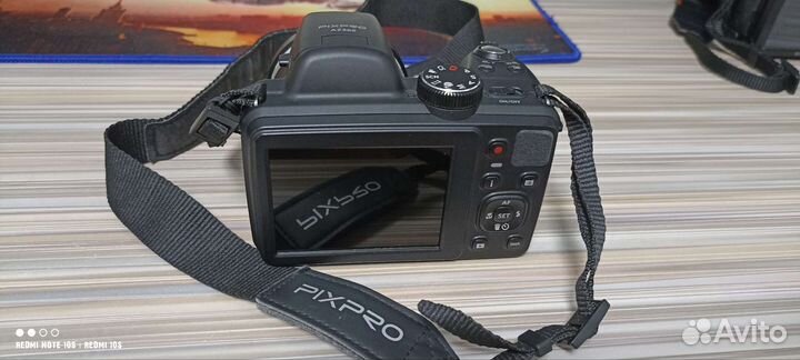 Зеркальный фотоаппарат Kodak