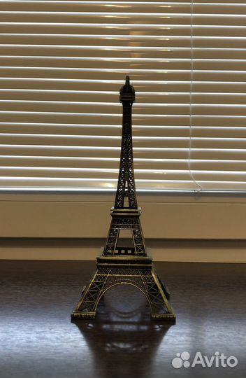 Статуэтка Эйфелева башня