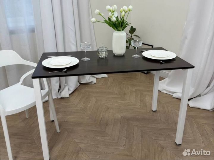 Стол металлический