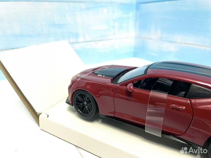 Модель автомобиля Chevrolet Camaro ZL1 1/24 Maisto