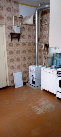 Доля в 1-к. квартире, 34 м², 1/1 эт.