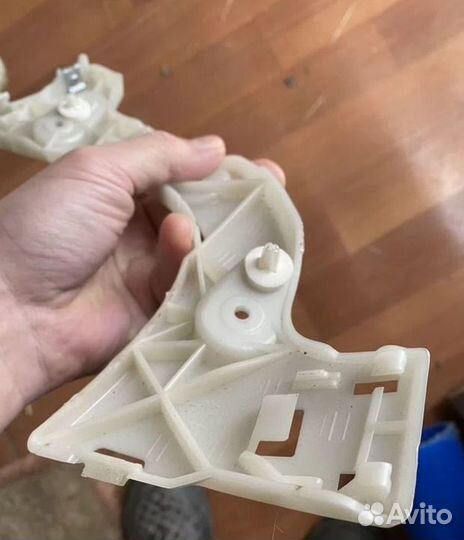 Кронштейн заднего бампера ford focus 3 хэтчбек