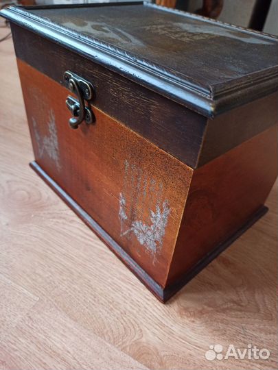 Оригинальный сундучок и чемоданчик для бижутерии