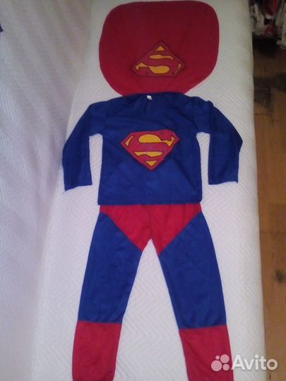 Карнавальные костюмы:рыцарь,супермен,медведь,лиса