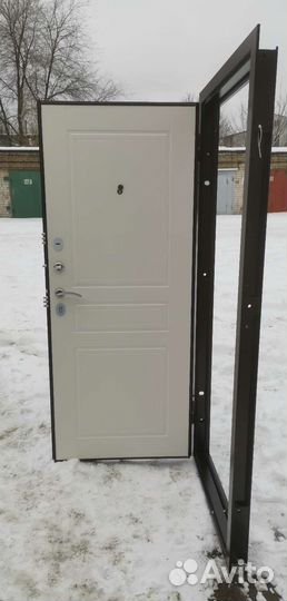 Двери металлически входные