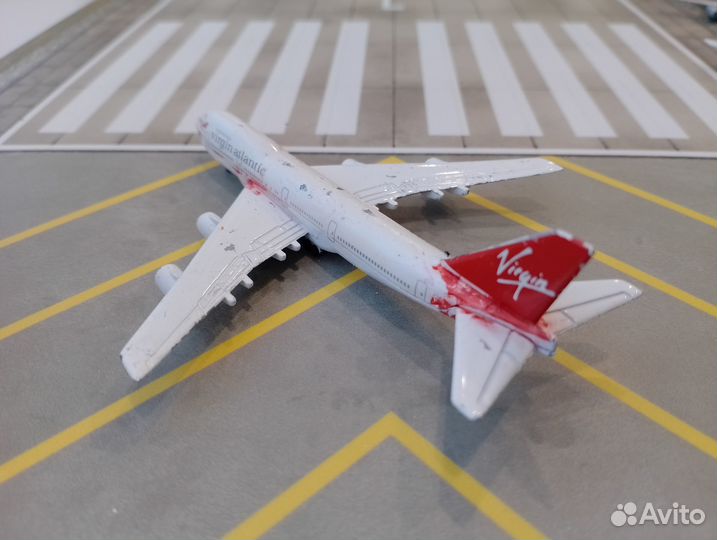 Самолёт Boeing 747 