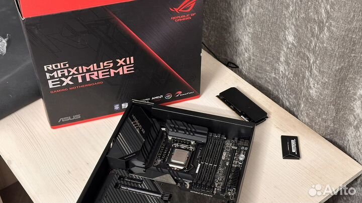 Asus ROG Maximus XII extreme