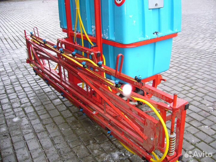 Опрыскиватель навесной