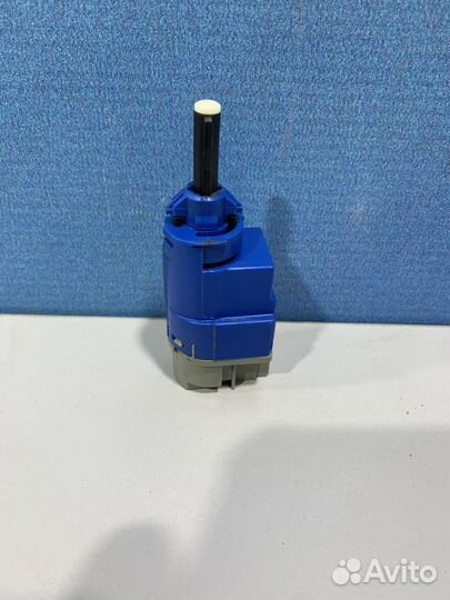 Датчик педали сцепления Renault sandero stepway 2