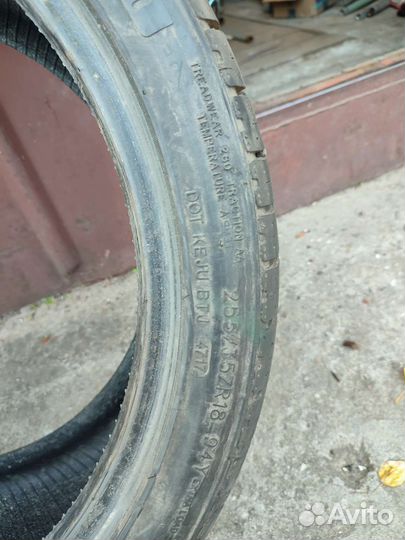 Jinyu YH18 225/40 R18 и 255/35 R18 94