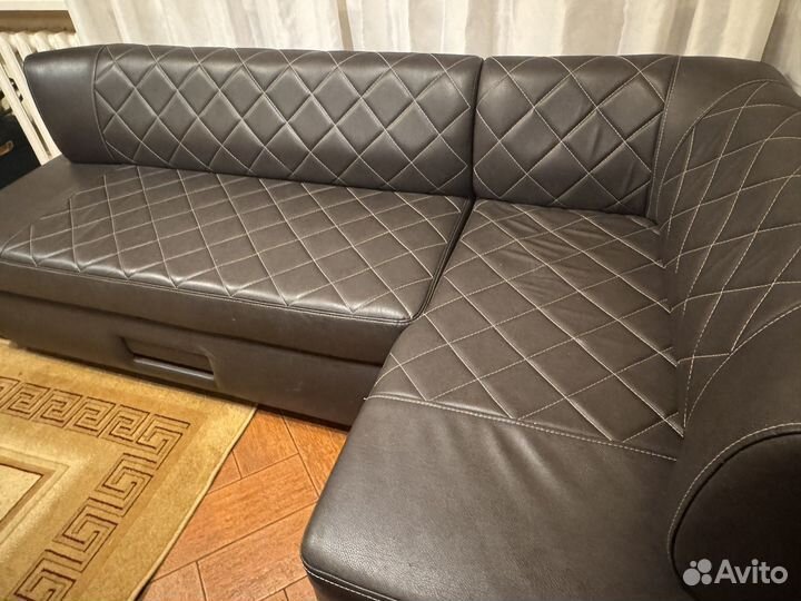 Диван для кухни со спальным местом