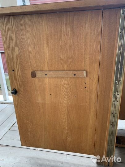 Тумбочки б/у