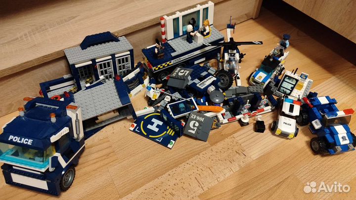 Lego полицейский участок