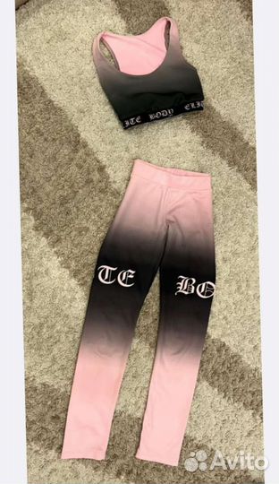 Спортивный костюм женский