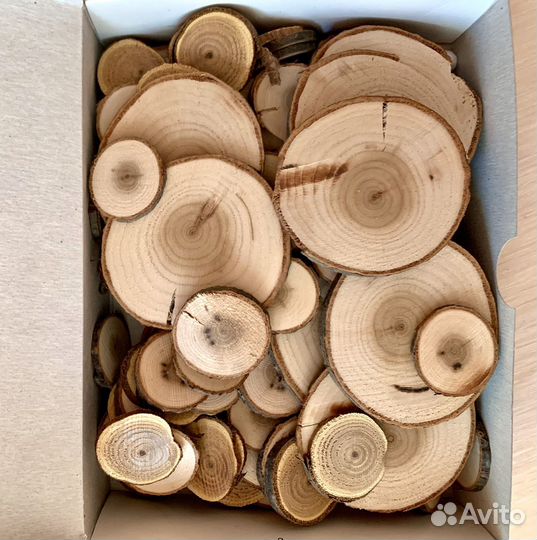 Гладкий спил дерева для творчества