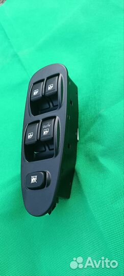 Блок управления стеклоподъемниками Kia Spectra