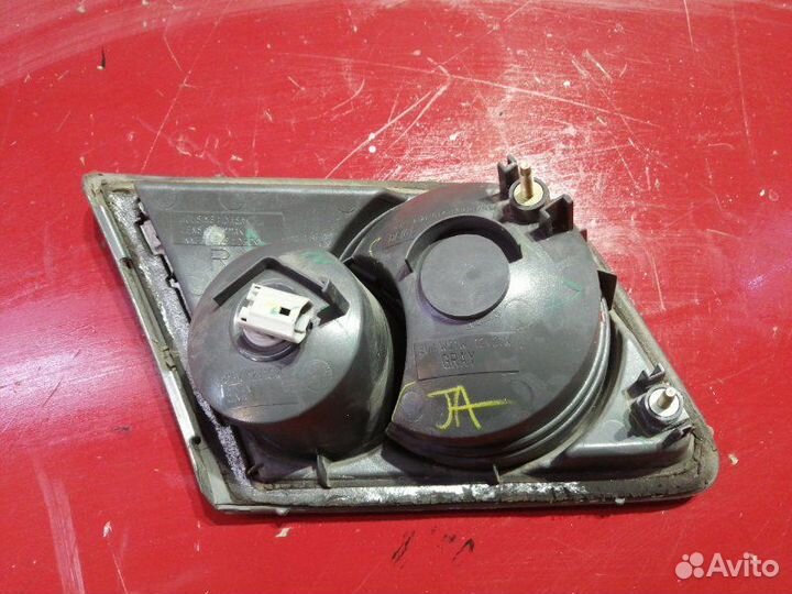 Фонарь внутренний задний правый Mazda 6 GG L3C1