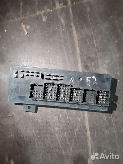 Блок предохранителей Volkswagen Jetta