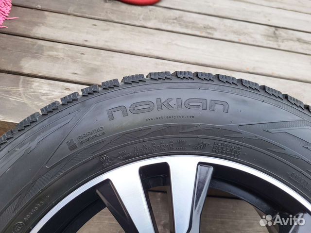 Nokian Tyres Hakkapeliitta R2 SUV 225/65 R17 106