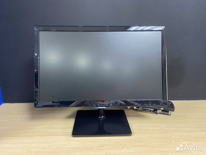 Монитор Samsung 22