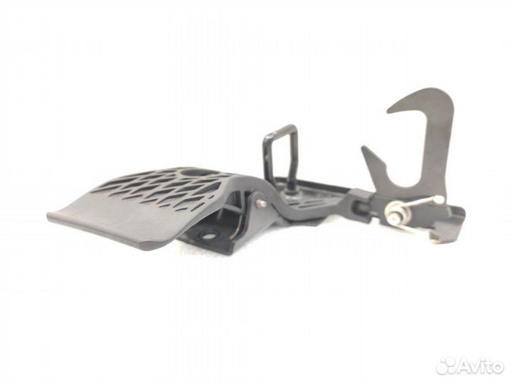 Механизм открывания капота Audi A3 8P 2007