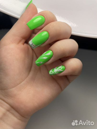 Маникюр, наращивание ногтей