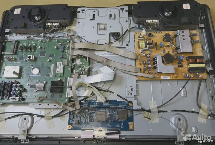 Телевизор на запчасти