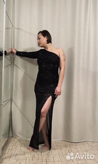 Чёрное элегантное платье