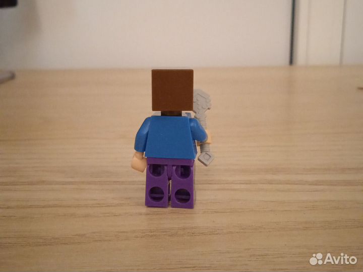 Лего человечек из майнкрафта