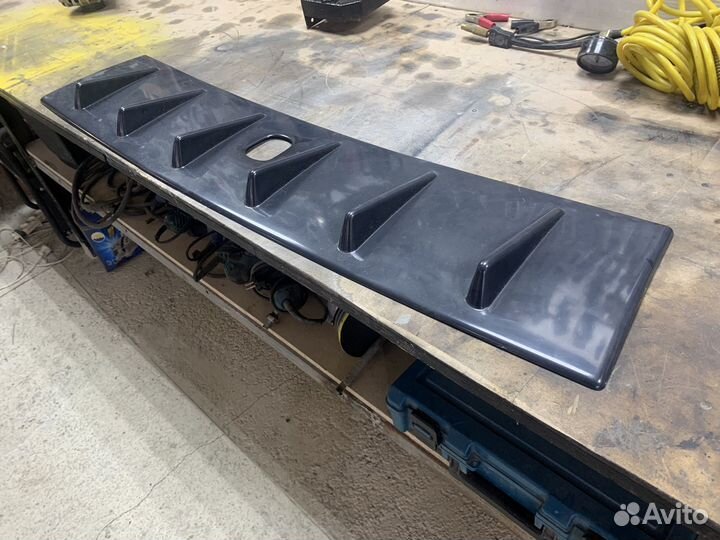 Козырек на крышу лансер 10