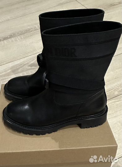 Ботинки женские