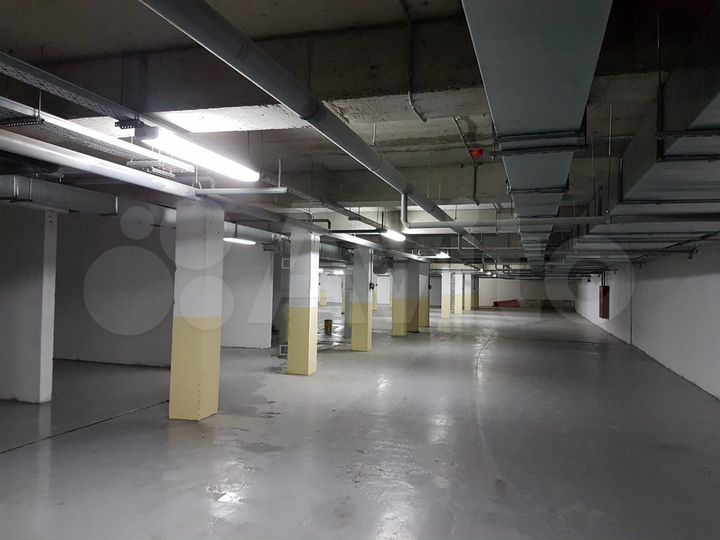 Машиноместо, 15 м²