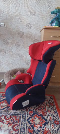Автомобильное кресло