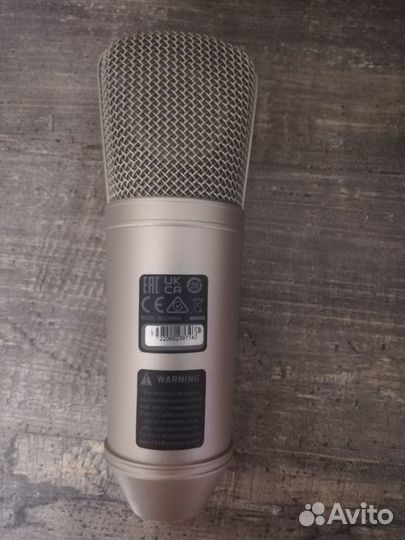 Студийный микрофон behringer b-1