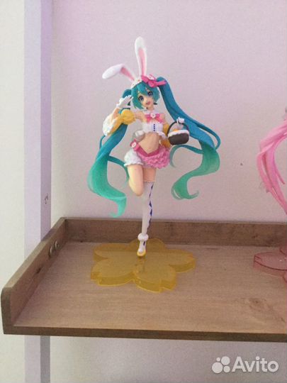 Аниме фигурка 23 см Hatsune Miku пасхальный кролик