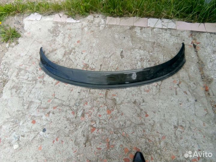 Обтекатель дворников