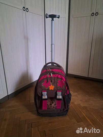 Рюкзак на колесах