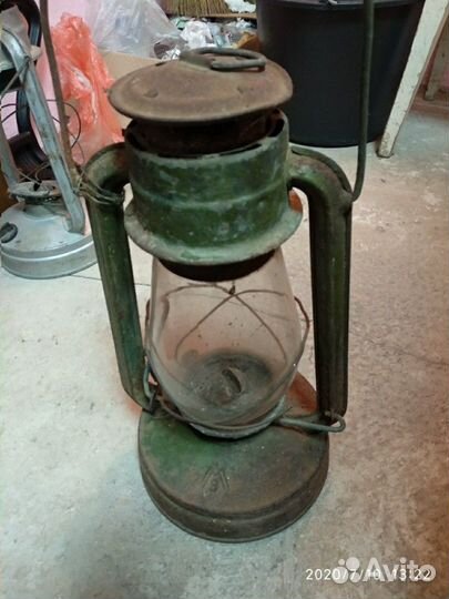 Керосиновая лампа